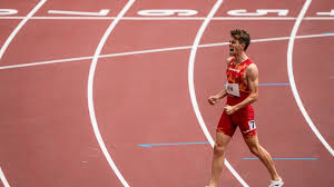 Adrián Ben firma un carrerón y queda quinto en la final de 800m en su debut