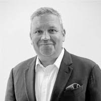 Tim Thrower's Instagram, Twitter & Facebook