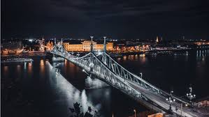 Here are our latest 4k wallpapers for destktop and phones. Liberty Bridge Budapest Hungary Connects Buda Pest Via The Danube 4k Ultra Hd Wallpaper For Desktop Laptop Tablet Mobile Phones And Tv 3840x2400 Wallpapers13 Com