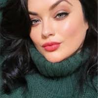 Kimberly Pletz's Instagram, Twitter & Facebook