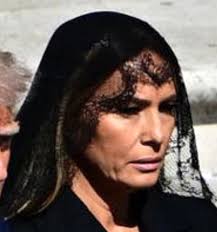 What does moldir add to recoleta and can she replace Melania?