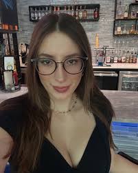 Leah (@leahholden13) • Instagram photos and videos