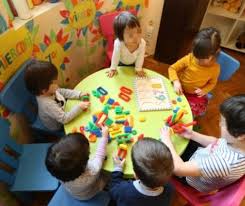 Este important de menționat că semnele apărute variază de la caz la caz. Copiii Cu Tulburare De Spectru Autist AscunÈi Pentru O InspecÈie De Nota 10 Evenimentul Zilei