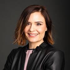 Erica Metzger's Instagram, Twitter & Facebook