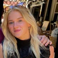 30+ 'Julia Bos' profiles