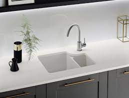 Dove grey kitchens with white worktops howdens joinery groupon. Howdens The Uk S Number 1 Trade Kitchen Supplier White Worktop Shaker Style Kitchens Kitchen Styling