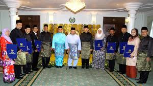 Datuk seri azlan man, menteri besar perlis atas sumbangan yang telah diberikan. Perlis Imbroglio Comes To A Close Thestartv Com