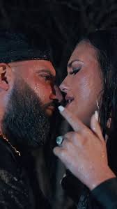 Exploring Relationship Problems in 'You Can't Replace Me'