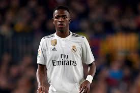 Ik heb vier weken onderhandeld met barcelona en we zijn er helaas niet uitgekomen, zei wijnaldum. Real Madrid Vinicius Junior Erhalt Neue Trikotnummer Und Neue Position