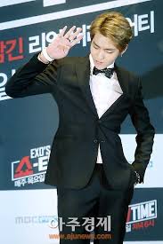 심장 발작이나 급성 심근염, 심박동살, 유두근 파열 또는 좌심실 판막 손상시 심장 근육에 직접적인 심실 세동 또는 심박 급속 증, 심혈관 리듬, 횡단 봉쇄 또는 심한 bradystolia로 진행되는 cs의 부정맥. ì—'ì†Œ í¬ë¦¬ìŠ¤ ì‹¬ê·¼ì—¼ ì§„ë‹¨ ê±´ê°• ë¬¸ì œ ì´ë²ˆì´ ì²˜ìŒ ì•„ë‹ˆë‹¤ ì•„ì£¼ê²½ì œ