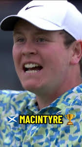 Chris Macintyre's Instagram, Twitter & Facebook