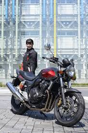画像 ーそんな梅ちゃんの 初めての女子会ツーリングの模様は motoriseで放映予定 梅本まどか ガールズバイカー sr カフェレーサー