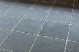 belgische hardsteen k60 getrommeld 20x20x2 cm salle de bain