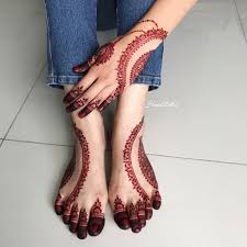 Pin By Hennabelle On A Simple To Moderate Bridal Henna Henna Designs Feet Mehndi Designs Feet Mehndi Designs
