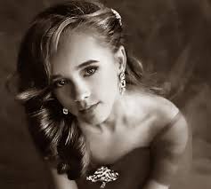 stream our two new singles “All I Want For Christmas Is You and White  Christmas”!!!! Link in bio 🫶 André Rieu Spotify