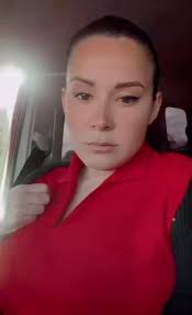 Leenma Santiago Evelyn scartes (@leenma.santiago.e)