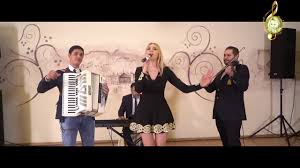 Kristiyana cine seamănă cu mine cine numele mi l poartă live 2018 botez jacqueline. Denisa Cine Seamana Cu Mine Florile Mele Youtube