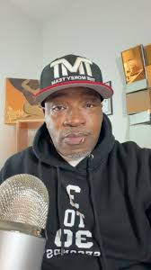 Papa Floyd's key to life 🔑