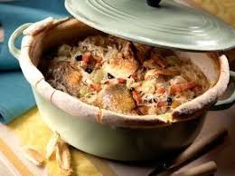 Pintade A La Choucroute En Cocotte Recettes Recette Pintade Recette Recette Recettes De Cuisine