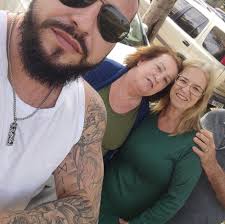 A Nefrologista Adriana Pascini participou do Pergunte ao Doutor, programa  da rádio CBN Juiz de Fora, convidada a falar sobre Hemodiálise, que tem  sido comum para tratar uma das complicações dos pacientes