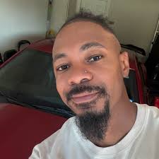 Is the character vampire Marilyn Monroe or Gwen Stefani?