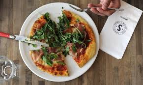 Inspirée par le modèle développé dans les années 1970 par falatoff ou hop. Sapristi Bistro Bar Mis A Jour 2021 Photos Avis Menu Plus Restoquebec