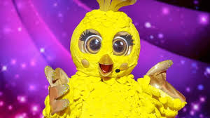 Mask Singer : qui se cache sous le Poussin ? On a la réponse !