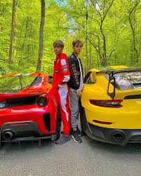Sunday 13th october 2019 ferrari 488 pista vs. Ferrari Vs Porsche Arch Motorcycle Super Cars New Sports Cars