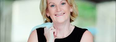 Kerri Lacey's Instagram, Twitter & Facebook