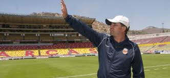 Fue fundado el 21 de noviembre de 1924 y se encuentra radicado en la ciudad demorelia, michoacán, méxico. Charla Con Carlos Bustos Entrenador De Monarcas Morelia Futbol Sapiens