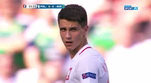 W euro 2016 postawił na niego trener adam nawałka, wystawiając w jedenastce na irlandię północną (1:0) i za chwilę jego talentem. Bohater Kapustka Caly Wystep 19 Latka Z Irlandia Polnocna Wideo Polsat Sport