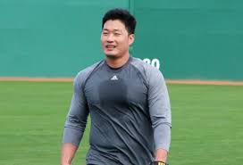 희진에게 승헌과 비교당해 자존심이 상한 동엽은 근육맨이 되기로 결심하고,. ì˜¤ìŠ¹í™˜ ì•¼êµ¬ì„ ìˆ˜ ë³µê·€ ì—°ë´‰ ë‚˜ì´ ì†Œì†íŒ€ ì‚¼ì„± ë¼ì´ì˜¨ì¦ˆ ê³ í–¥ ê²°í˜¼ 1ë¶„ì „