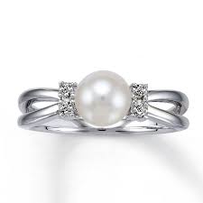 Black And White Pearl Rings Silver Love This But With A Black Pearl Pearl Wedding Ring Pearl And Diamond Ring Cultured Pearl Ring