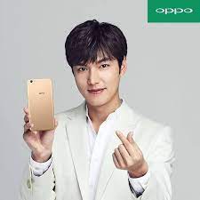 Bahkan ia sempat terpilih masuk kedalam tim sepak bola yang dilatih oleh pemain korea selatan, cha bum kum. Actorleeminho Leeminho For Oppo Lee Min Ho Lee Min Singer