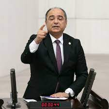 Jun 18, 2021 · dokuz8'in haberine göre, basın açıklamasına hdp milletvekili musa piroğlu, chp milletvekilleri ali şeker, sezgin tanrıkulu, turan aydoğan ve sera kadıgil, sol parti meclis üyesi alper taş ve çok sayıda siyasi parti temsilcisi ile cumartesi anneleri/i̇nsanları katıldı. Av Turan Aydogan Photos Facebook