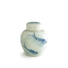 La Jarre Sakiro En Ceramique Est Decoree De Jolis Poissons Bleus Caracteristiques En Ceramique Dimensions O16 5 X Ceramique Jarre Grand Vase En Verre