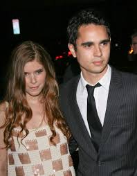 Minghella was not mara's date to the emmys this year, the house of cards star instead. Kate Mara Trennung Von Max Minghella Promicabana