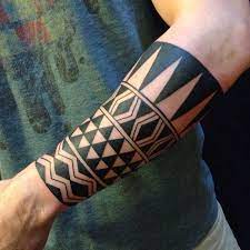 Choisir l'emplacement de votre tatouage est très important. The Student Get 36 Polynesien Tatouage Homme Avant Bras Tribal