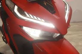 Harga lampu led hpl sangat bervariasi tergantung merek dankebijakan margin dari penjualnya. Headlamp Led Honda Vario Pecah Atau Rusak Harga Barunya Bikin Pemilik Motor Gak Enak Makan Semua Halaman Gridmotor Id