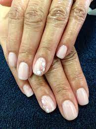 Essie Gel In Dance Class With White Silver And Pink Glitter Polka Dots Nailsbyemilyhiggins Classy Gel Nails Gel Nails Essie Gel