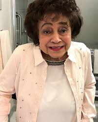 Happy 100th birthday 🎂 to our Queen Bernice Elizabeth Miller Simmons! A  lifelong educator in the DC public school system with a BA in 1943  sociology @waynestate, MSW in 1945 @slu_official ,