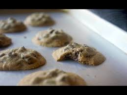 These Easy Chocolate Chip Cookies Only Require A Few Ingredients Simple Chocolate Chip Cookie Recipe Easy Cookie Recipes Quick Cookies Recipes Chocolate Chip