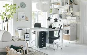 Arbeitsecke Im Wohnzimmer Einrichten In 2020 Wohnzimmer Einrichten Arbeitsecke Haus