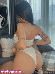 honeyaly Гола изтичане OnlyFans снимка 11 - Nudogram v2.1