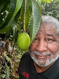 Neil Vaz's Instagram, Twitter & Facebook