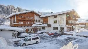 Beschreibung ferienwohnung unser familiär geführtes haus strobl liegt in schöner und ruhiger lage am hochplateau rohrmoos.auf ca. Appartementhaus Ferienwohnungen Strobl In Hopfgarten Im Brixental Kitzbuhel