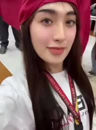 POV: You identify as H-O-T 🌶️