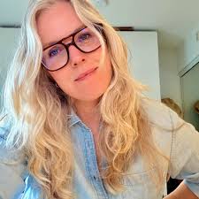 Rapper French Montana and “GLOW” star Alison Brie also got political while  presenting the award for best Latin music video.