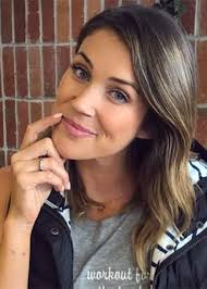 How To Prepare For A Spray Tan What To Wear Beauty Crew