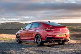 Hyundai i30 fastback dispune de o gama noua de motorizari. New Hyundai I30 Fastback N 2019 Price Details And Release Date Carbuyer